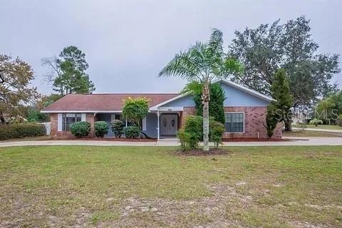 7528 River Country Dr, Weeki Wachee, FL 34607
