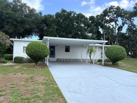8519 Buckingham Pl, Palmetto, FL 34221