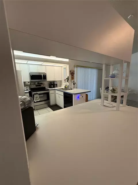 Kitchen - 4675 32nd Ct E, Bradenton, FL 34203 photo 1 of 4