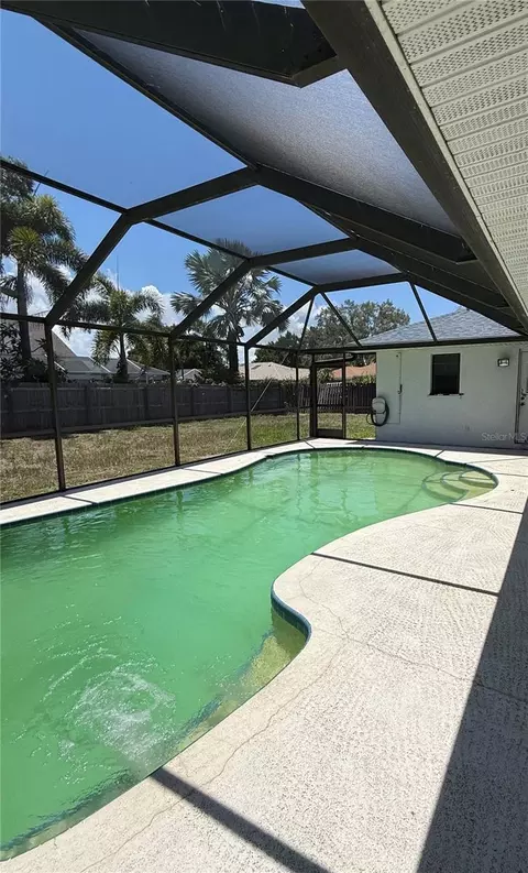 Exterior - 4675 32nd Ct E, Bradenton, FL 34203 photo 4 of 4
