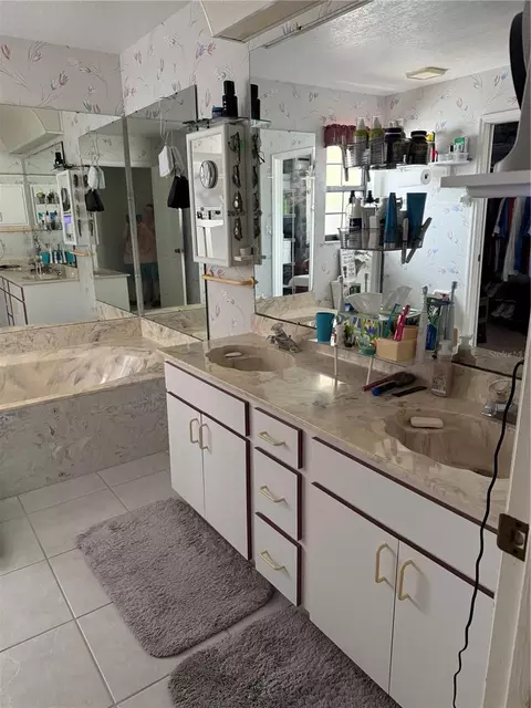 Bath - 4675 32nd Ct E, Bradenton, FL 34203 photo 1 of 3