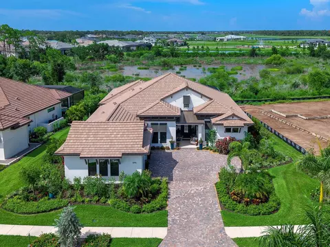View/Area - 1095 Blue Shell Loop, Sarasota, FL 34240 photo 3 of 22