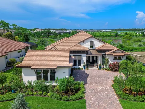 Exterior - 1095 Blue Shell Loop, Sarasota, FL 34240 photo 2 of 18