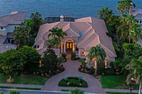 3803 Hawk Island Dr, Bradenton, FL 34208