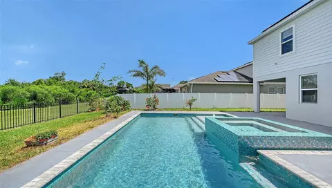Exterior - 6008 113th Ter E, Parrish, FL 34219 photo 7 of 15