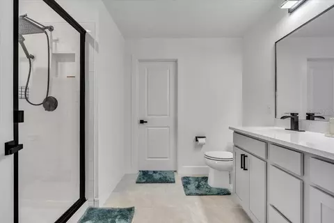 Bath - 11783 Moonsail Dr, Parrish, FL 34219 photo 4 of 6