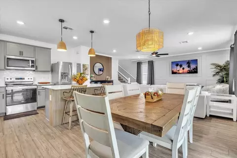 Dining - 11783 Moonsail Dr, Parrish, FL 34219 photo 2 of 4