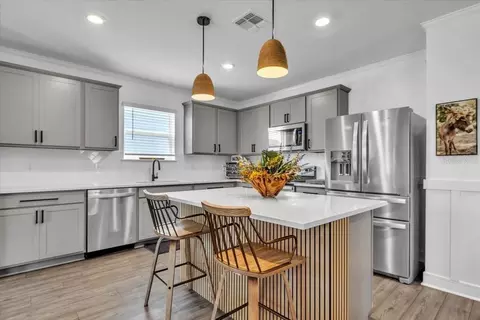 Kitchen - 11783 Moonsail Dr, Parrish, FL 34219 photo 2 of 6