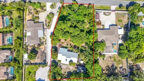 View/Area - 811 Sarabay Rd, Osprey, FL 34229 photo 2 of 8