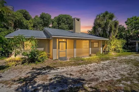 811 Sarabay Rd, Osprey, FL 34229