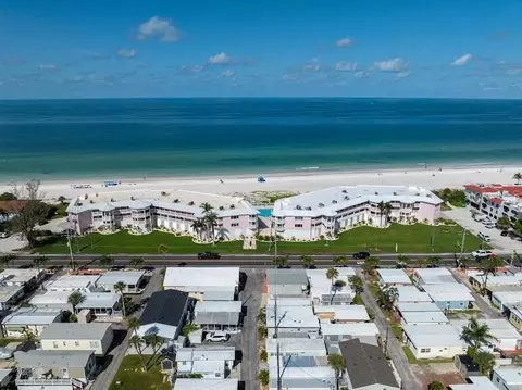 2600 Gulf Dr N #12, Bradenton Beach, FL 34217