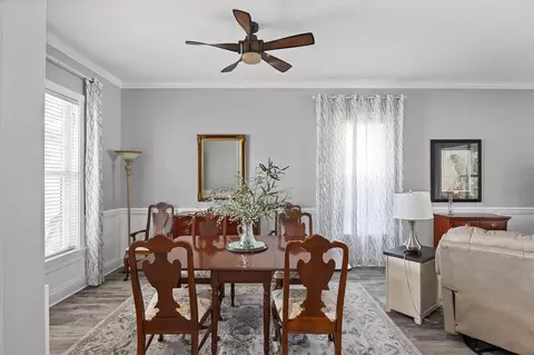 Dining - 11302 3rd Ave E, Bradenton, FL 34212 photo 2 of 3