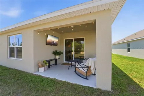 Exterior - 12273 Mountain Island Trl, Parrish, FL 34219 photo 3 of 4
