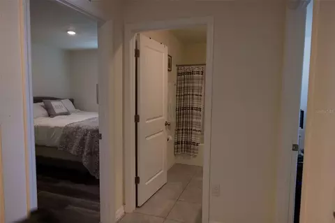 Entry Way - 10428 Flathead Dr, Parrish, FL 34219 photo 8 of 9