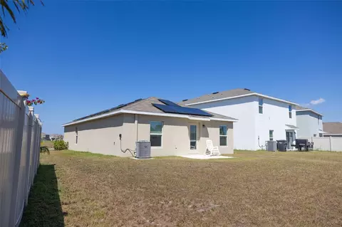 Exterior - 10428 Flathead Dr, Parrish, FL 34219 photo 5 of 10