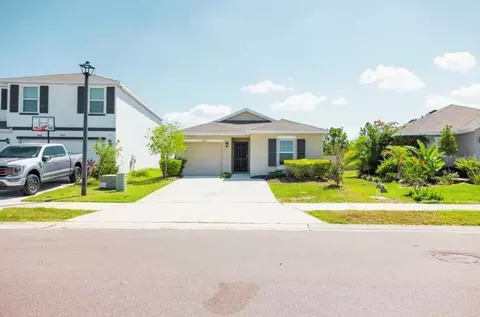 Exterior - 10428 Flathead Dr, Parrish, FL 34219 photo 2 of 10