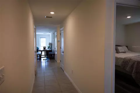 Entry Way - 10428 Flathead Dr, Parrish, FL 34219 photo 6 of 9