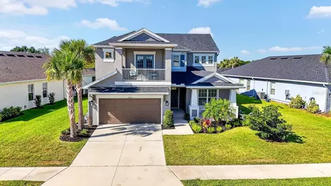 5825 Fieldmoor Ct, Palmetto, FL 34221