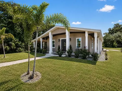 Exterior - 11740 Darsey Rd, Parrish, FL 34219 photo 2 of 18