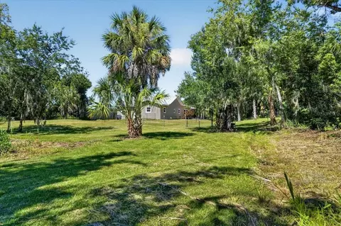 Exterior - 11740 Darsey Rd, Parrish, FL 34219 photo 11 of 18