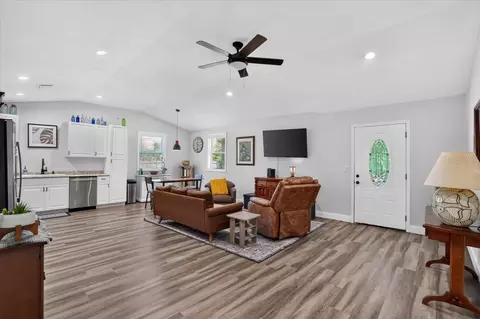 Entry Way - 11740 Darsey Rd, Parrish, FL 34219 photo 5 of 5