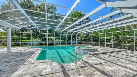 Exterior - 916 Macewen Dr, Osprey, FL 34229 photo 13 of 22