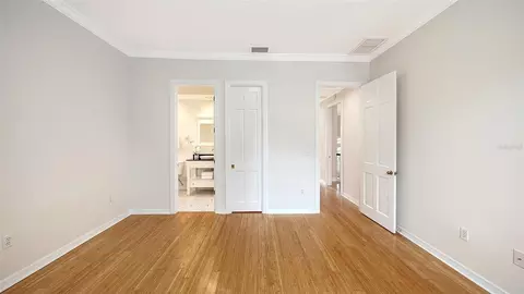 Bedroom - 916 Macewen Dr, Osprey, FL 34229 photo 5 of 5
