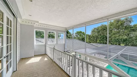 Exterior - 916 Macewen Dr, Osprey, FL 34229 photo 9 of 22