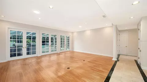 Living - 916 Macewen Dr, Osprey, FL 34229 photo 3 of 13