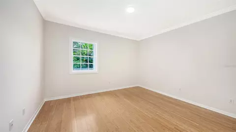 Bedroom - 916 Macewen Dr, Osprey, FL 34229 photo 4 of 5