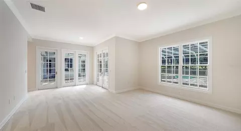 Living - 916 Macewen Dr, Osprey, FL 34229 photo 9 of 13