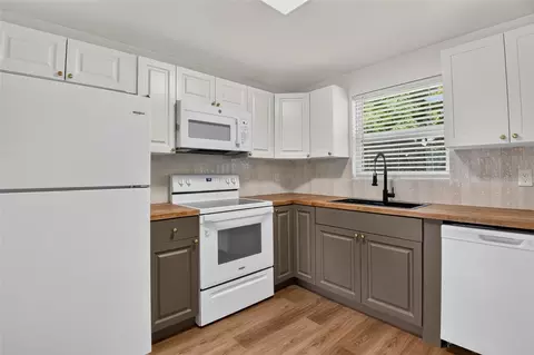 305 Joyce St, Edgewater, FL 32132 photo 11