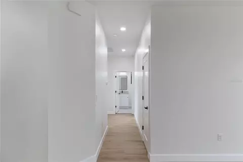 Entry Way - 923 Cumberland Rd, Venice, FL 34293 photo 3 of 3