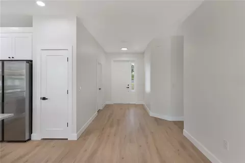 Entry Way - 923 Cumberland Rd, Venice, FL 34293 photo 2 of 3