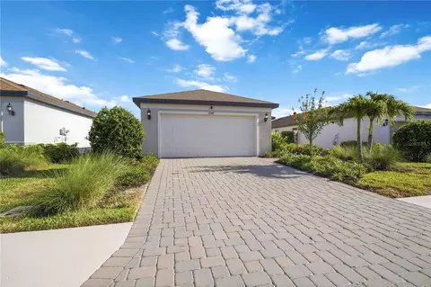 6548 Silverstar Dr, Sarasota, FL 34240