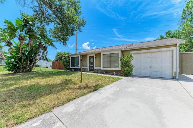 2226 Lockwood Meadows Dr, Sarasota, FL 34234
