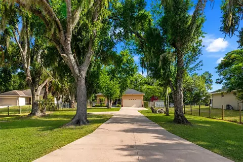 Exterior - 11851 69th St E, Parrish, FL 34219 photo 2 of 12