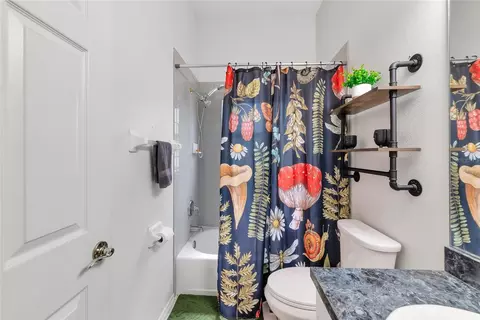 Bath - 11851 69th St E, Parrish, FL 34219 photo 6 of 6