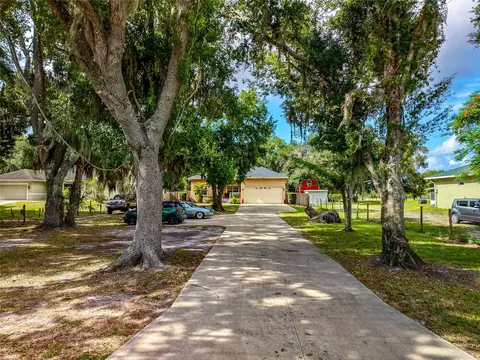 Exterior - 11851 69th St E, Parrish, FL 34219 photo 11 of 12