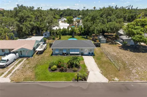 1611 27th St W, Bradenton, FL 34205