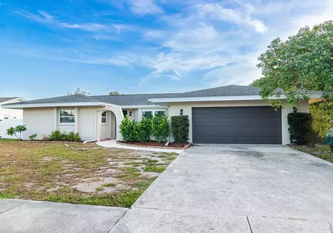 1115 Southern Pine Ln, Sarasota, FL 34243