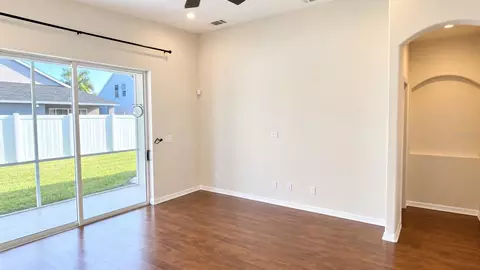 Living - 4907 58th Ter E, Bradenton, FL 34203 photo 4 of 7