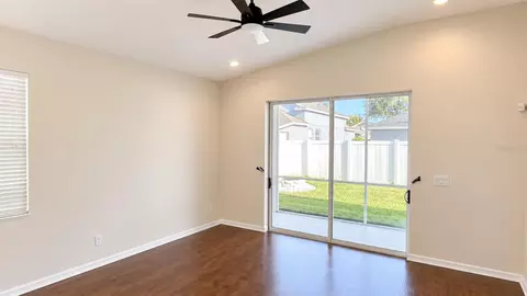 Living - 4907 58th Ter E, Bradenton, FL 34203 photo 2 of 7