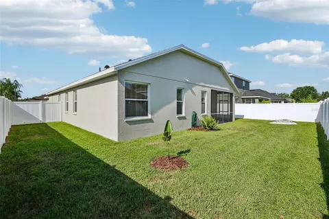 Exterior - 4907 58th Ter E, Bradenton, FL 34203 photo 8 of 11