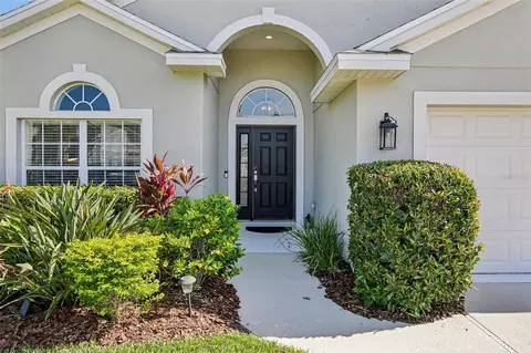 Exterior - 4907 58th Ter E, Bradenton, FL 34203 photo 5 of 11