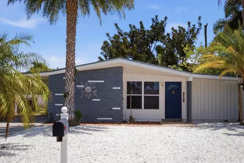 2316 Holyoke Ave, Bradenton, FL 34207