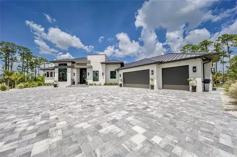 9240 Falcon Ct, Venice, FL 34293
