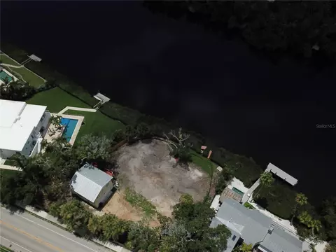 7820 Midnight Pass, Sarasota, FL 34242
