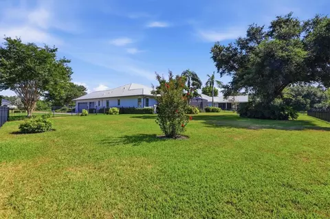 Exterior - 15409 29th Ln E, Parrish, FL 34219 photo 5 of 17