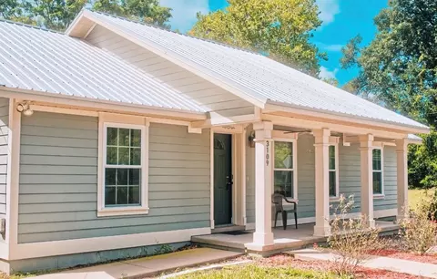 Exterior - 3109 E Bryant Ave, Bell, FL 32619 photo 4 of 7